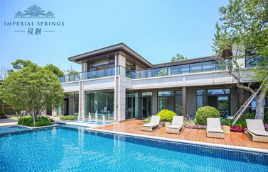 瑞地格樂(lè)：別墅亞克力透明無(wú)邊游泳池-廣州從都國(guó)際別墅案例